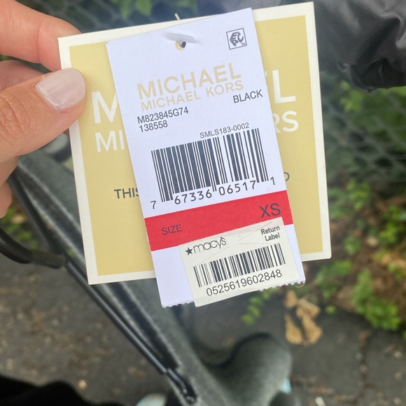 Brand new Michael kors puffer coat. - Picture 2 of 6